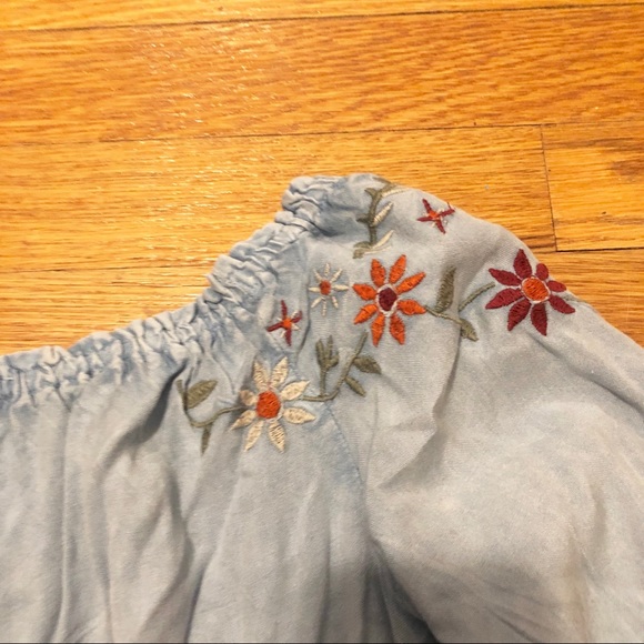 TRAMP Chambray Embroidered Crop Top Medium - Picture 2 of 4
